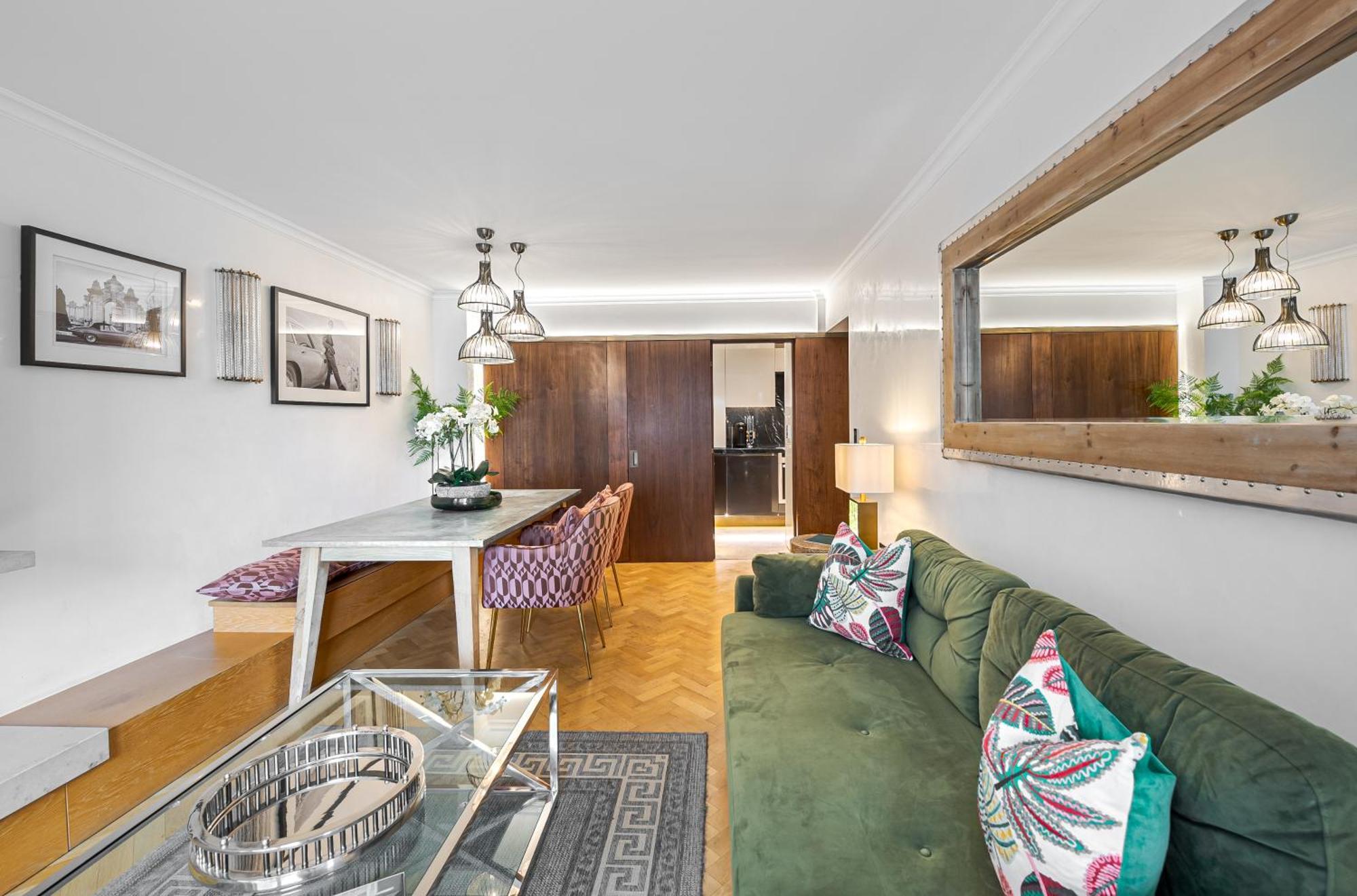 Modern Knightsbridge Apartment With Balcony Overlooking Harrods Prime Location Apartament Londra